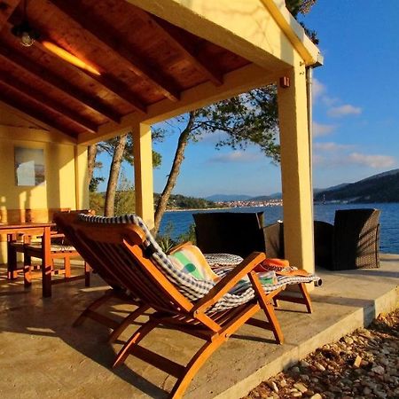 Holiday Home Bili Zal Vela Luka Bagian luar foto