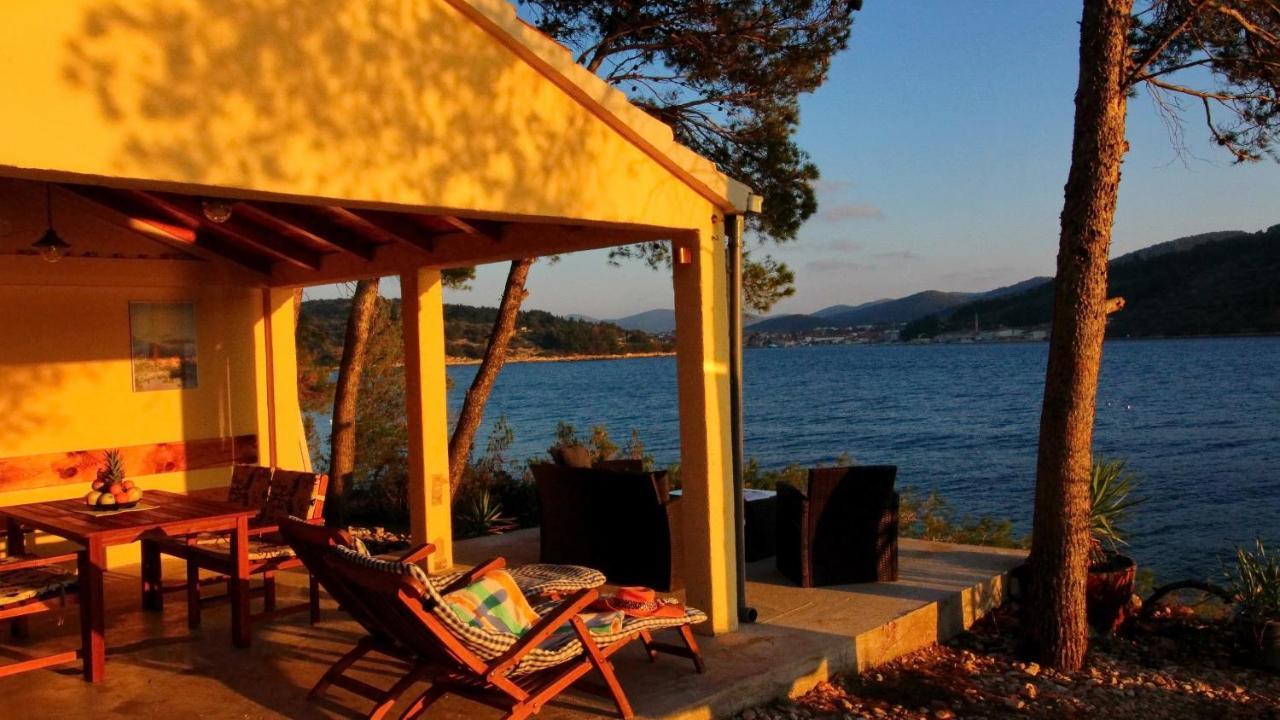 Holiday Home Bili Zal Vela Luka Bagian luar foto