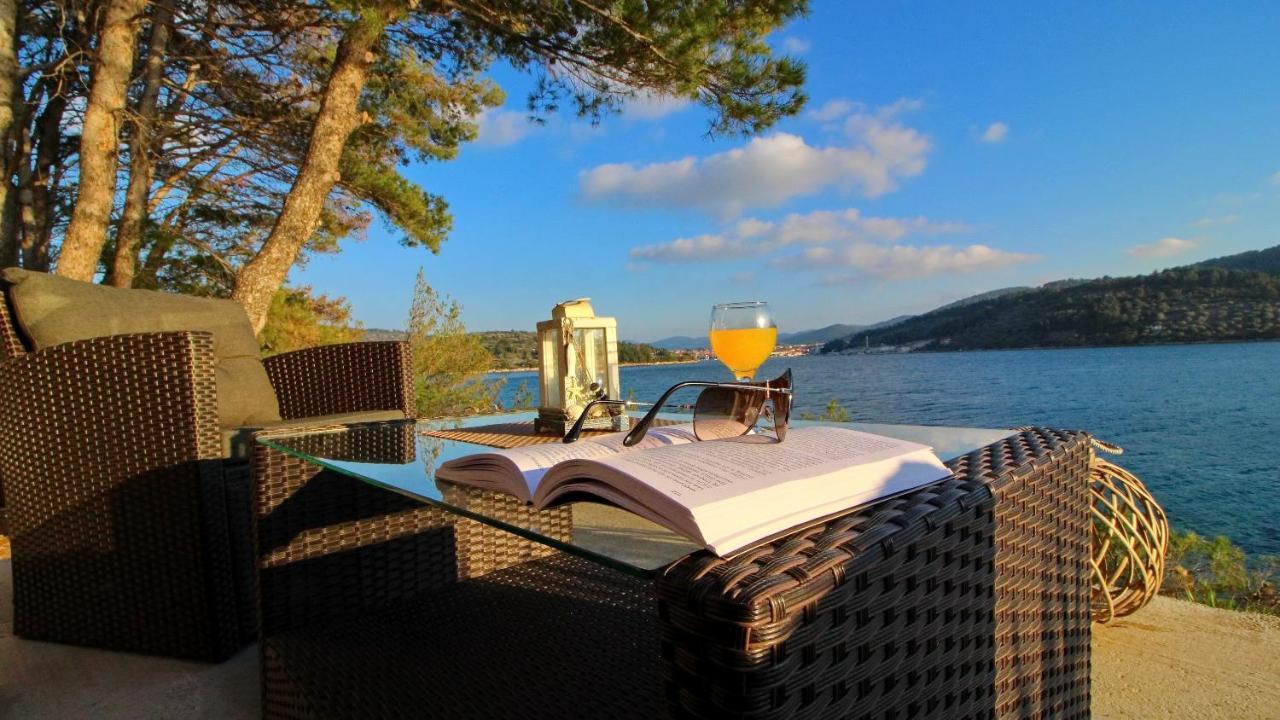 Holiday Home Bili Zal Vela Luka Bagian luar foto