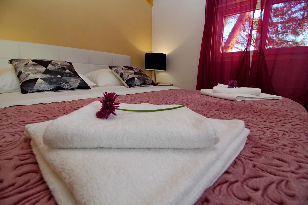 Holiday Home Bili Zal Vela Luka Bagian luar foto