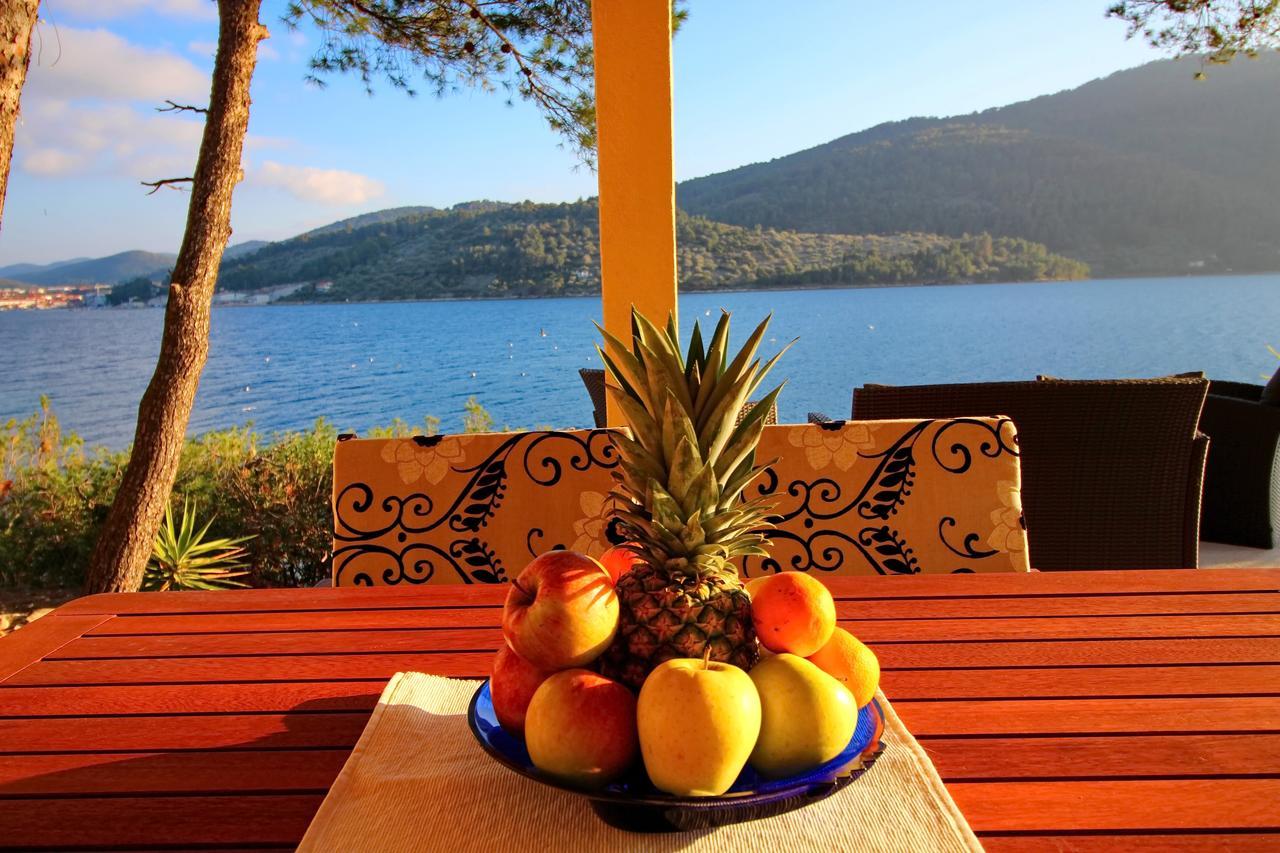 Holiday Home Bili Zal Vela Luka Bagian luar foto
