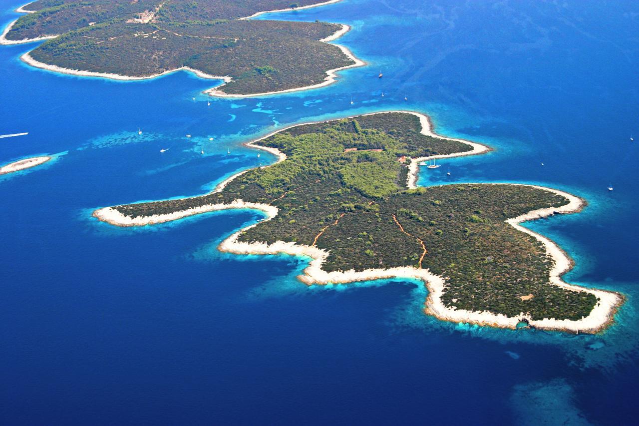 Holiday Home Bili Zal Vela Luka Bagian luar foto