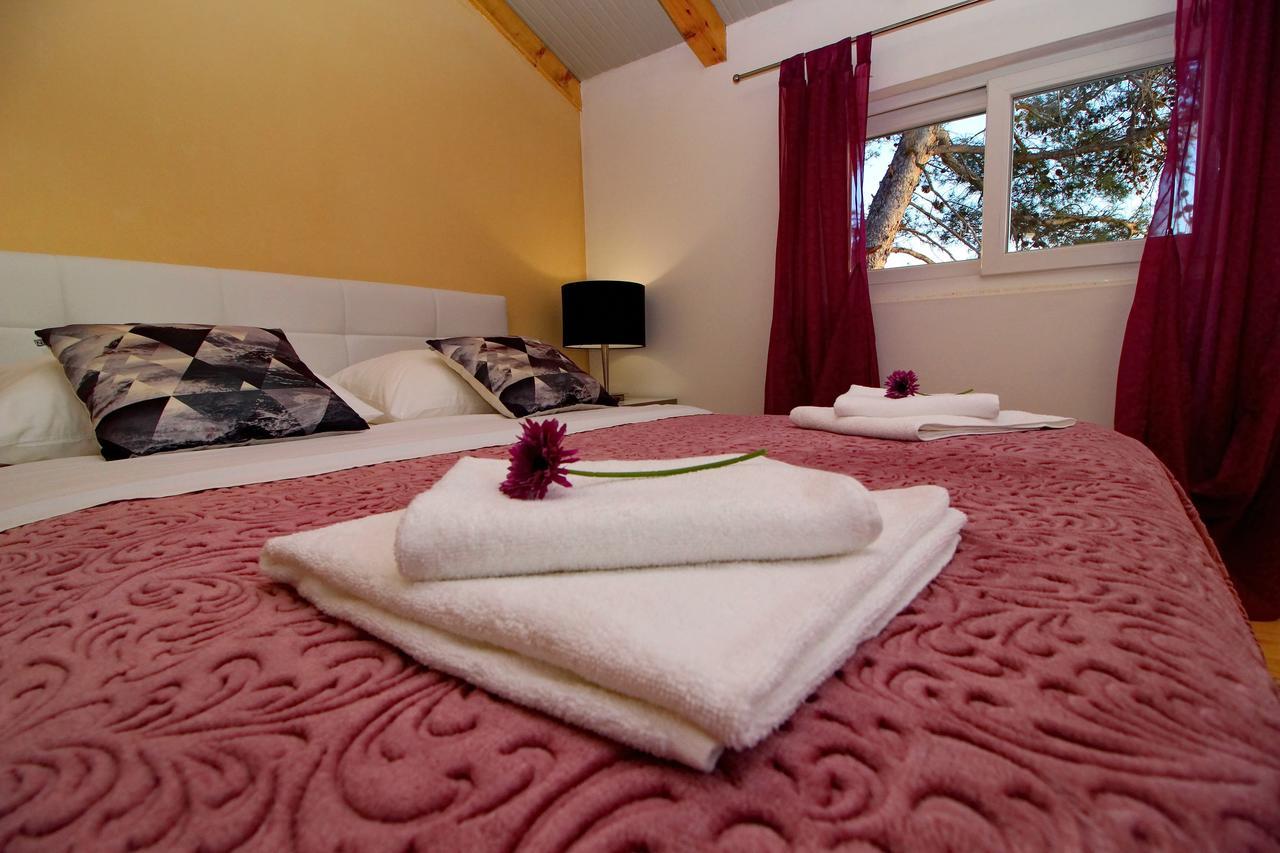 Holiday Home Bili Zal Vela Luka Bagian luar foto