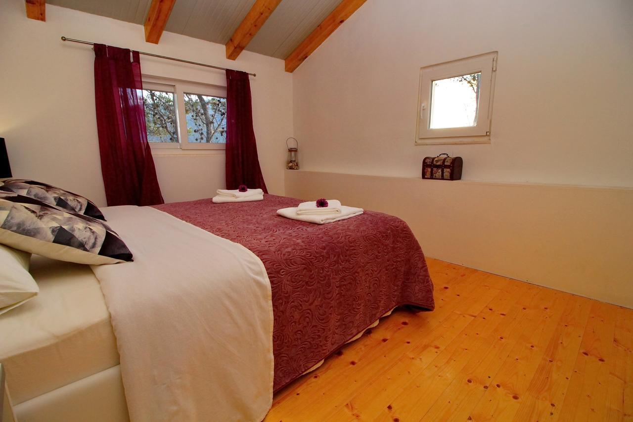 Holiday Home Bili Zal Vela Luka Bagian luar foto