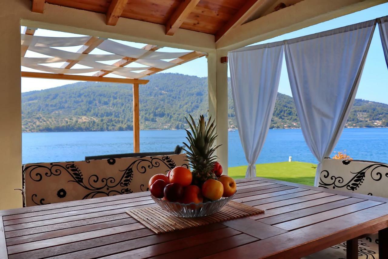 Holiday Home Bili Zal Vela Luka Bagian luar foto
