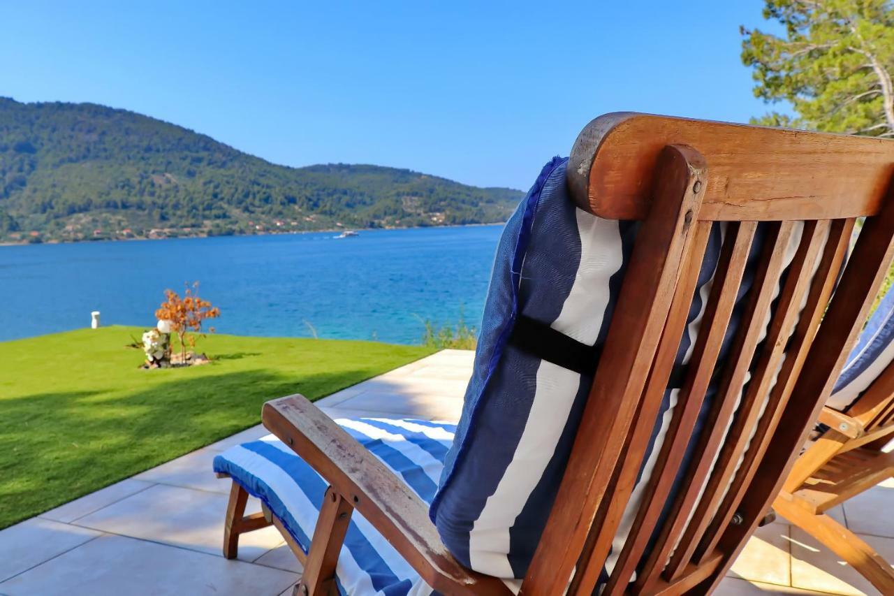Holiday Home Bili Zal Vela Luka Bagian luar foto